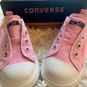 NWT Size 7 Kid Pink Converse Chuck Taylor Slip Ons
